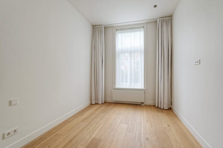 Foto 33 van De Lairessestraat 82-A