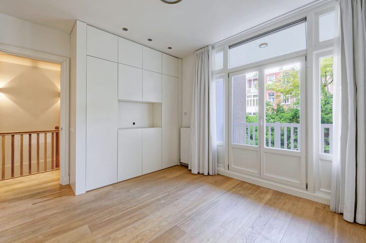 Foto 34 van De Lairessestraat 82-A