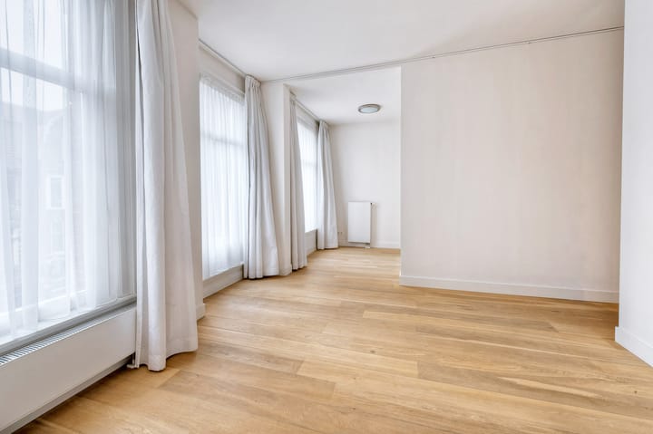 Foto 38 van De Lairessestraat 82-A