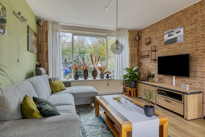 Photo 10 of Nicolaas van Puttenstraat 6