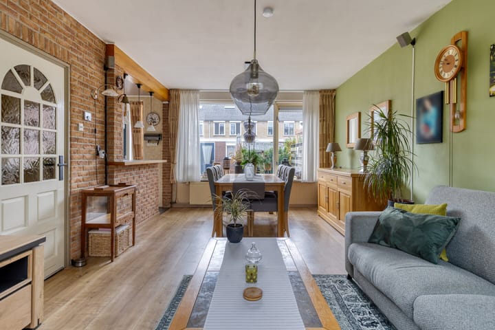 Photo 12 of Nicolaas van Puttenstraat 6