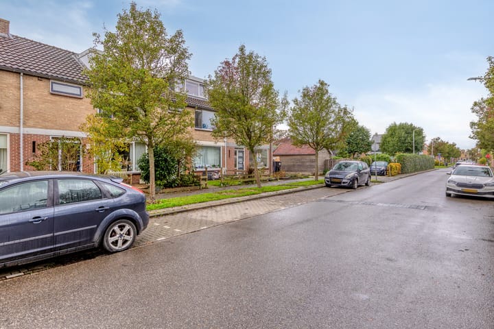 Photo 33 of Nicolaas van Puttenstraat 6