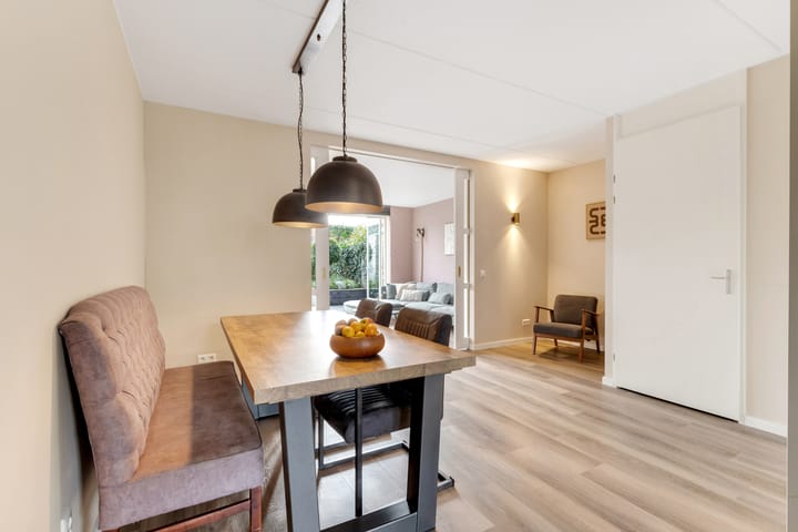 Photo 11 of Mispel 5