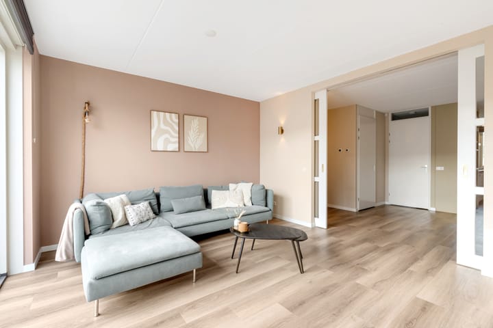 Photo 16 of Mispel 5