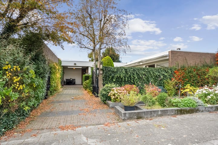 Foto 1 van M. Vaumontlaan 7