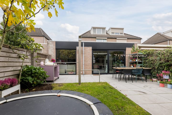 Foto 30 van Duiker 11