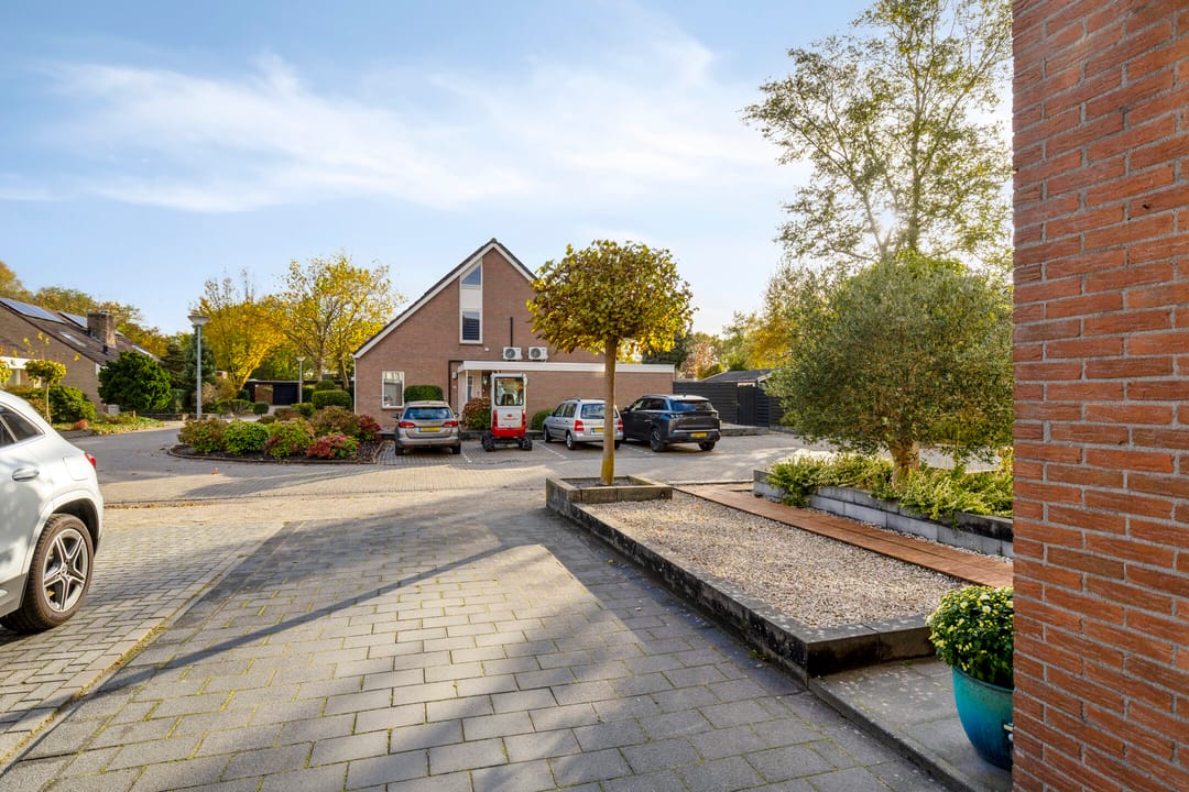 Foto 8 van Reelaan 20