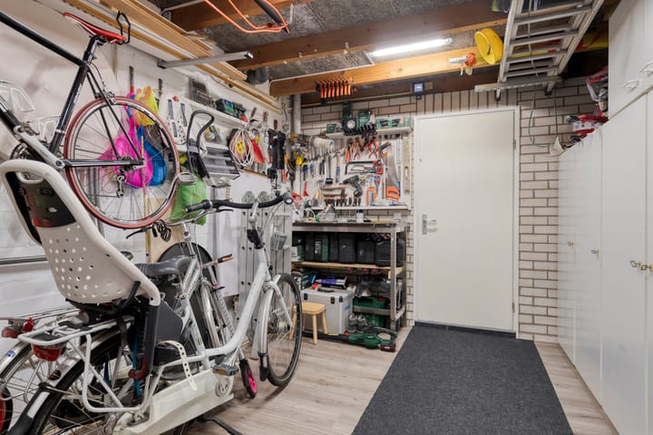 Photo 54 of Reelaan 20