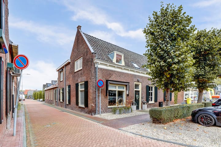 Photo 2 of Dorpsstraat 7