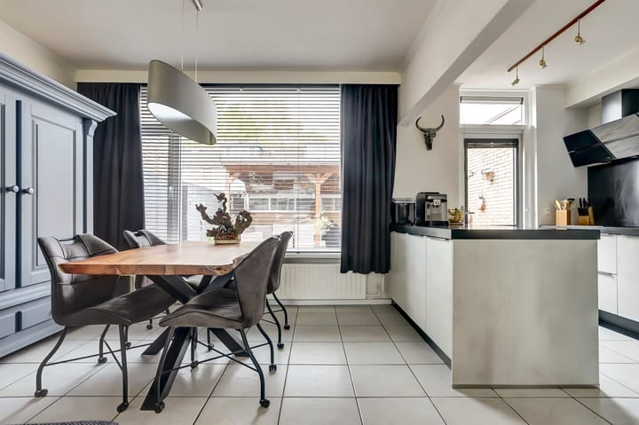 Photo 13 of De Huterstraat 24