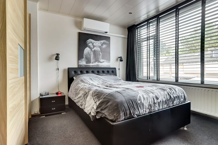 Photo 18 of De Huterstraat 24