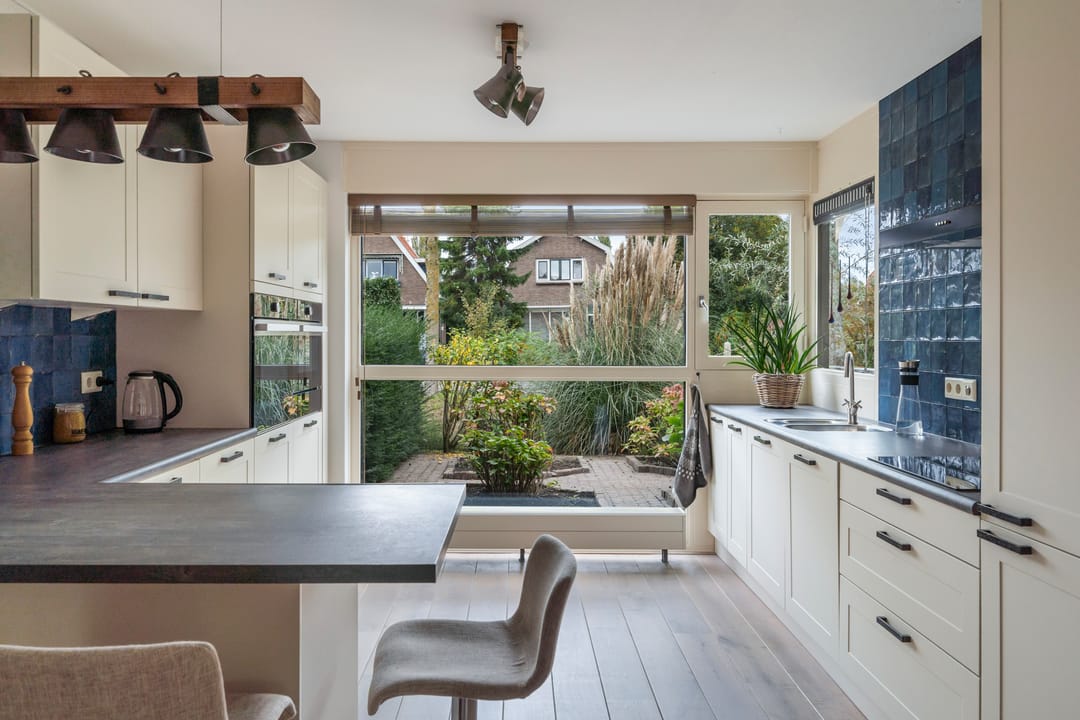 Photo 2 of Reeweg Zuid 59