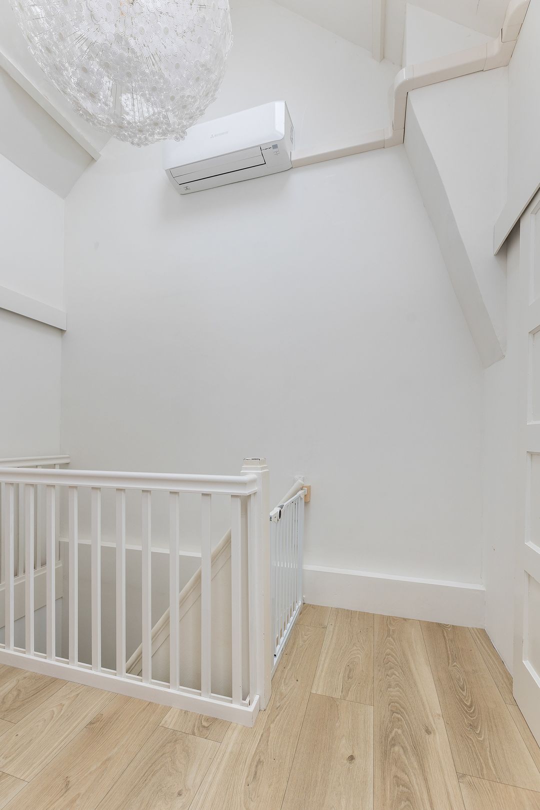 Photo 47 of Koningin Wilhelminastraat 39