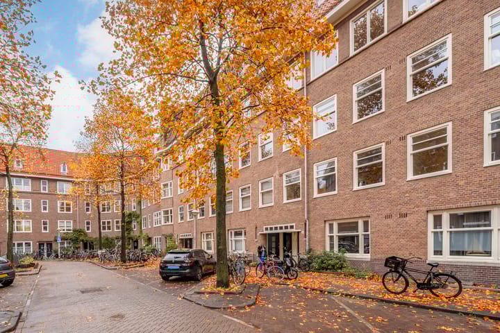 Photo 2 of Baffinstraat 33-1