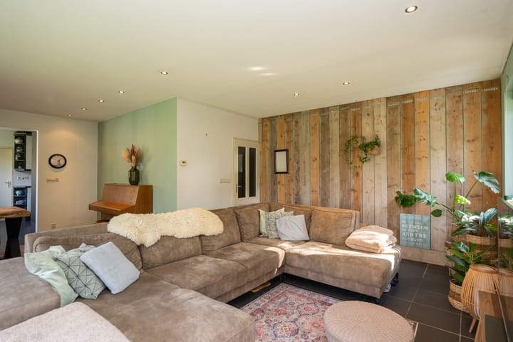 Photo 8 of Hoofdweg 103