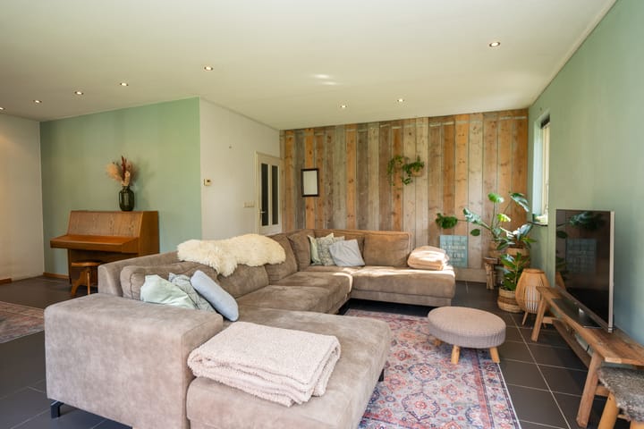 Photo 9 of Hoofdweg 103