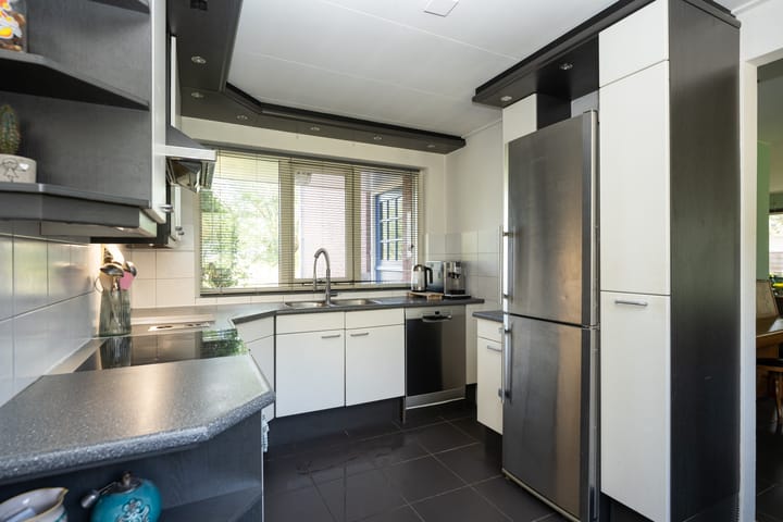 Photo 16 of Hoofdweg 103