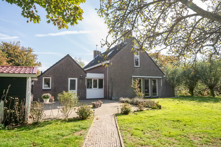 Photo 39 of Hoofdweg 103