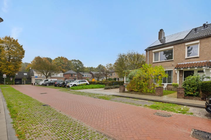 Foto 41 van De Braackenlaan 16