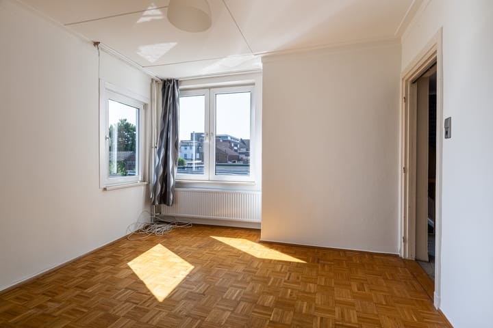 Photo 15 of Hoofdstraat 79