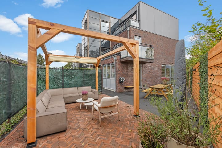 Foto 33 van Oudstraat 2