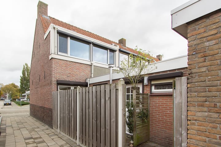 Foto 2 van Monseigneur Völkerstraat 102