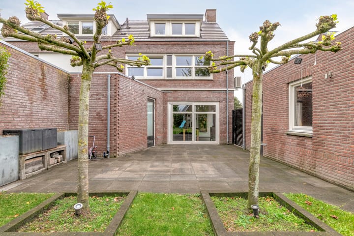 Foto 41 van Molenhofweg 5-A