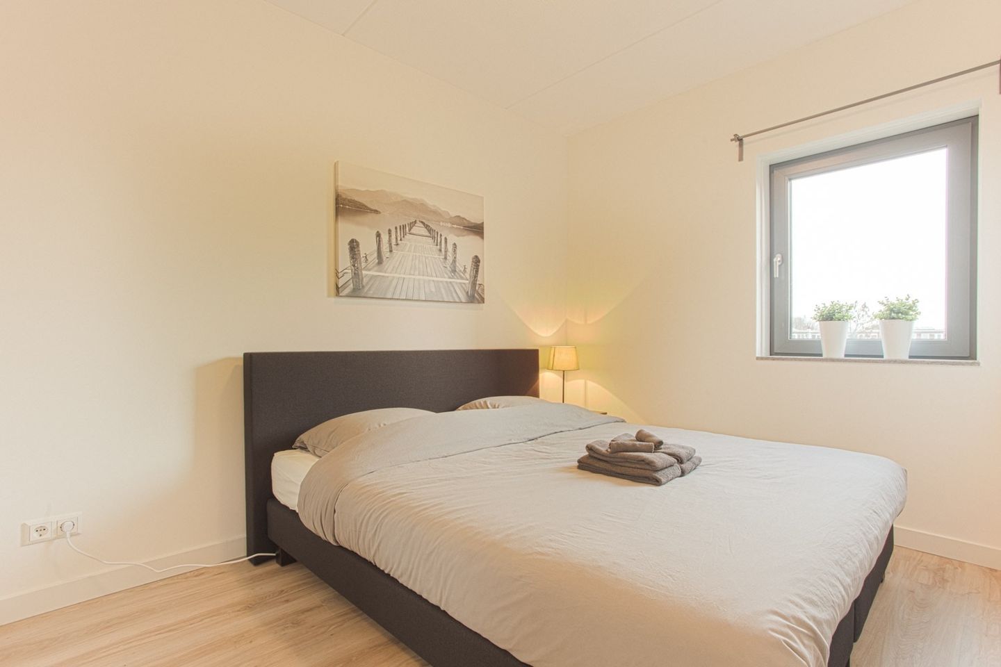 Photo 10 of Van Noordtstraat 5-C