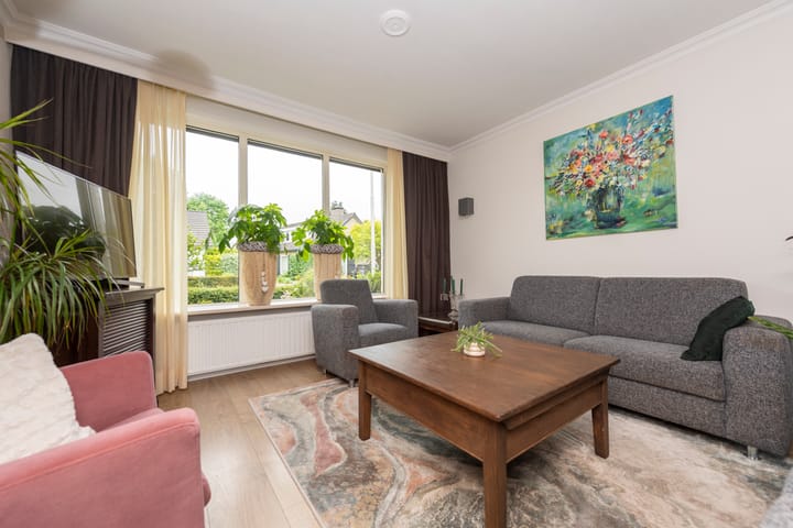 Photo 12 of Dr. Schaepmanstraat 9