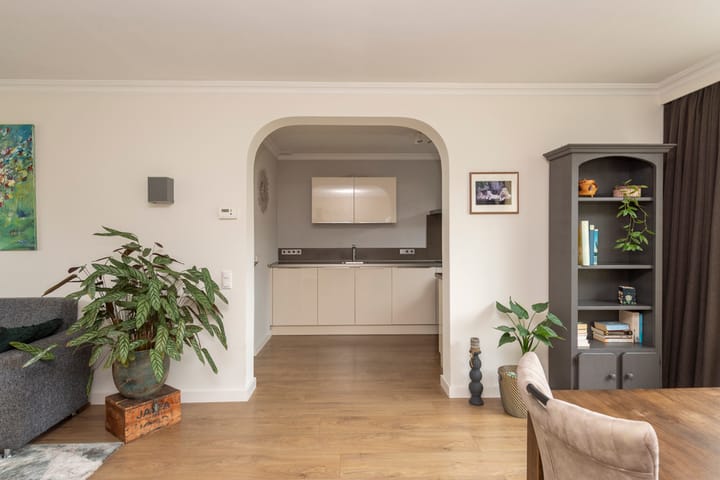 Photo 16 of Dr. Schaepmanstraat 9