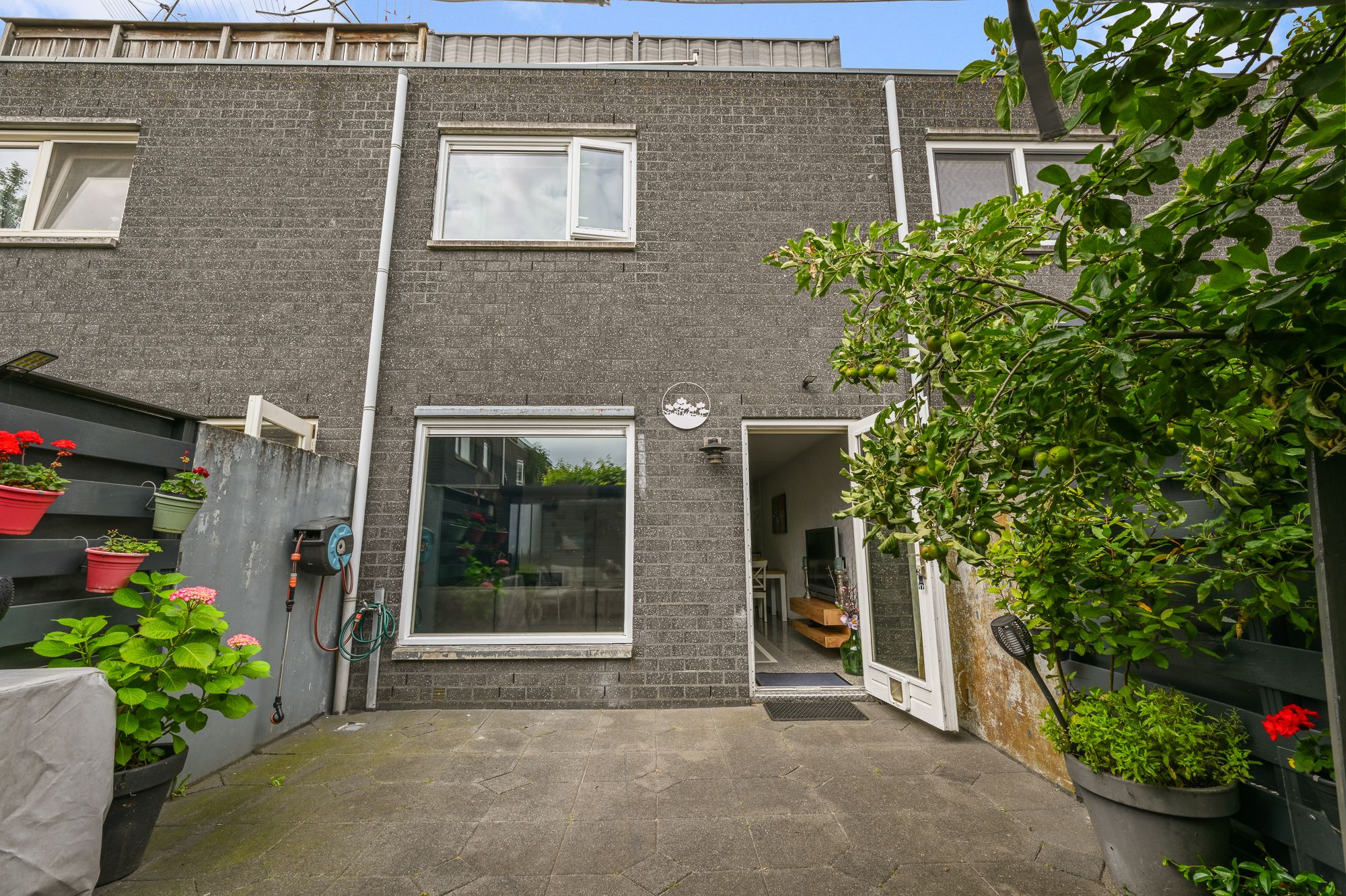 Photo 9 of Knokkestraat 11