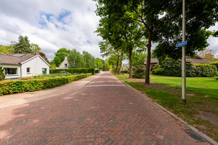 Photo 48 of Dr. Schaepmanstraat 9