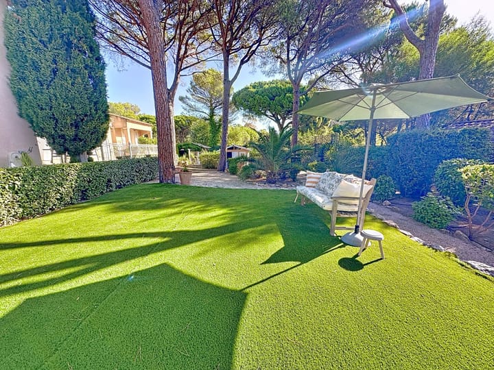 Foto 15 van 124 All. du Micocoulier