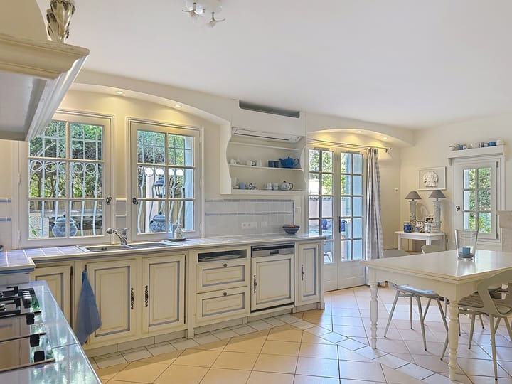 Foto 20 van 124 All. du Micocoulier