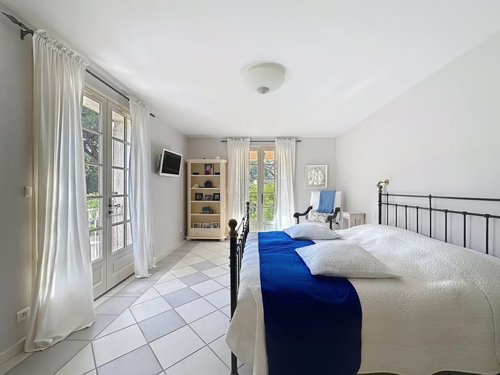 Foto 25 van 124 All. du Micocoulier