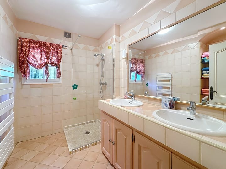 Foto 42 van 124 All. du Micocoulier