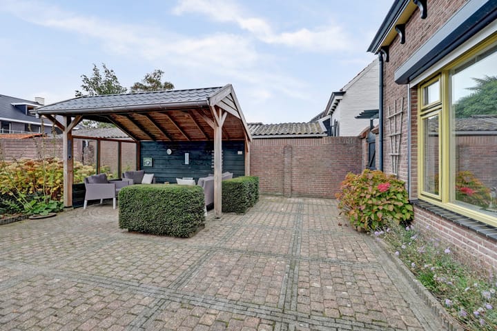 Foto 31 van Poststraat 66