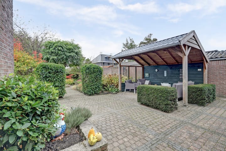 Foto 32 van Poststraat 66