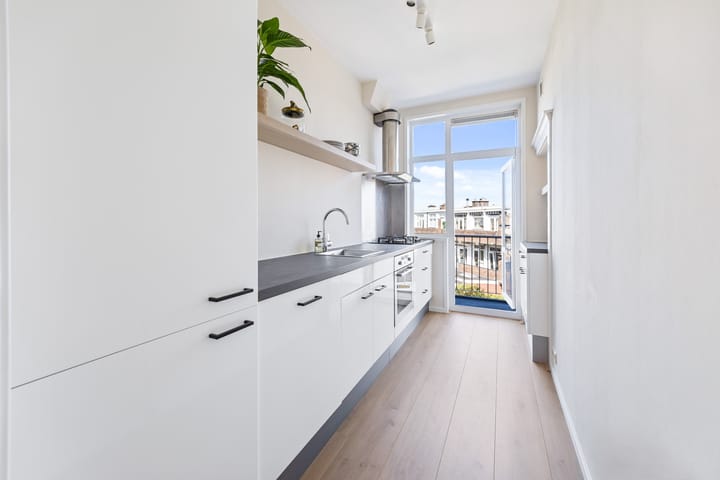 Foto 15 van van Arembergelaan 109