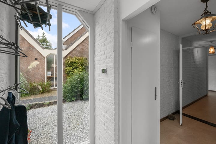 Foto 10 van Anemonenstraat 13