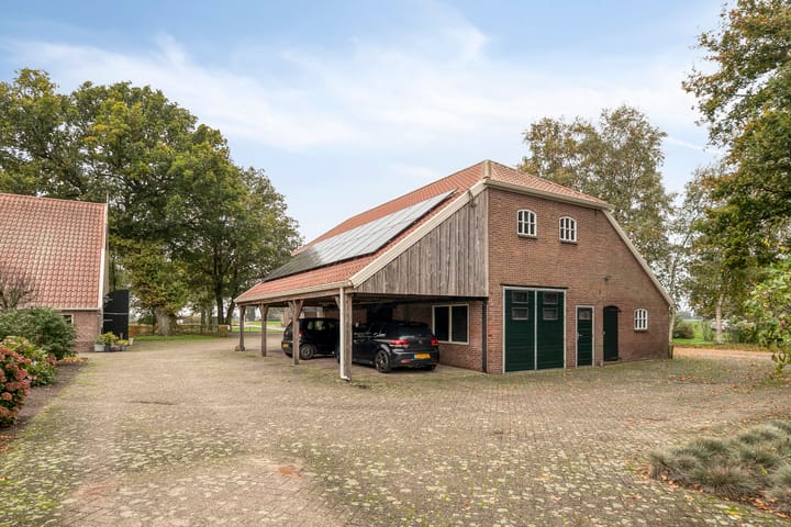 Foto 74 van Hoogenweg 60