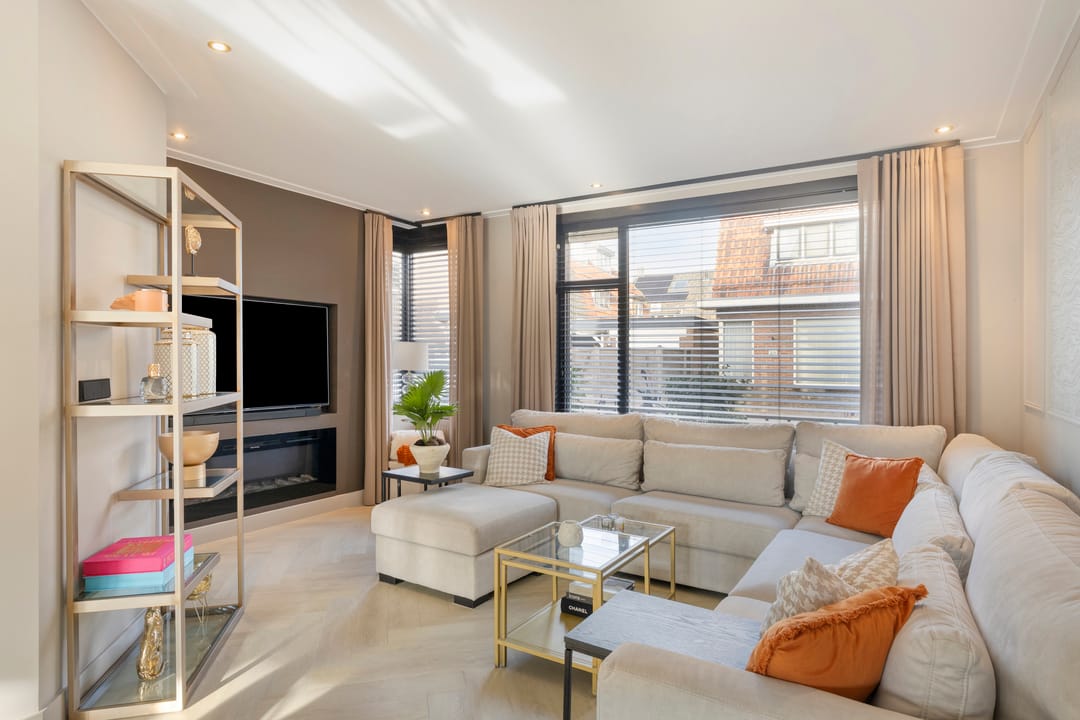 Photo 8 of Burgemeester Strick van Linschotenstraat 47