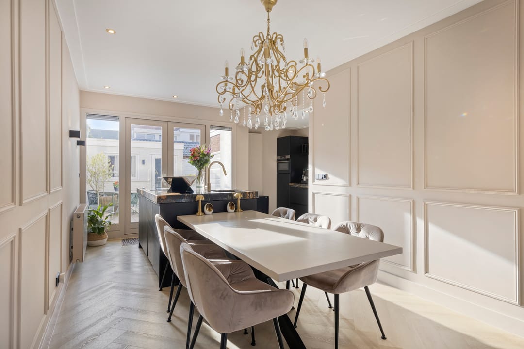 Photo 11 of Burgemeester Strick van Linschotenstraat 47