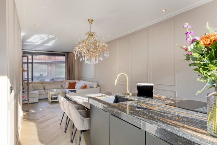 Foto 12 van Burgemeester Strick van Linschotenstraat 47