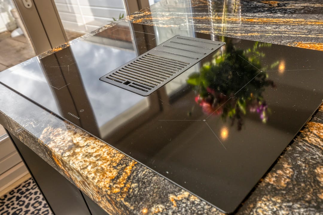 Photo 16 of Burgemeester Strick van Linschotenstraat 47