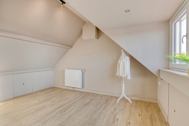 Foto 29 van Burgemeester Strick van Linschotenstraat 47