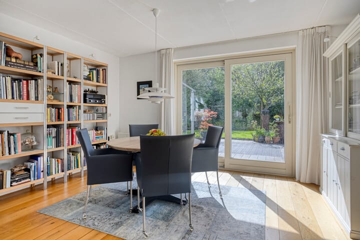 Photo 11 of Vanghout 21