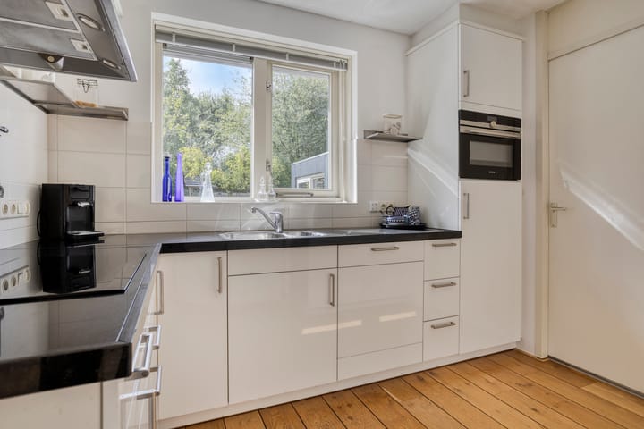 Photo 12 of Vanghout 21