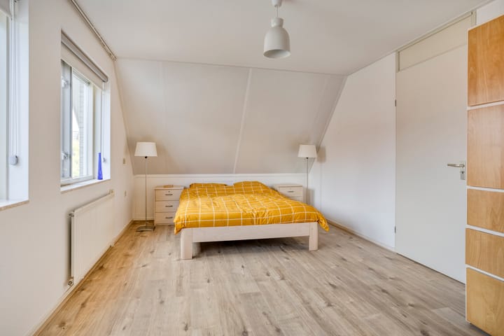 Photo 23 of Vanghout 21