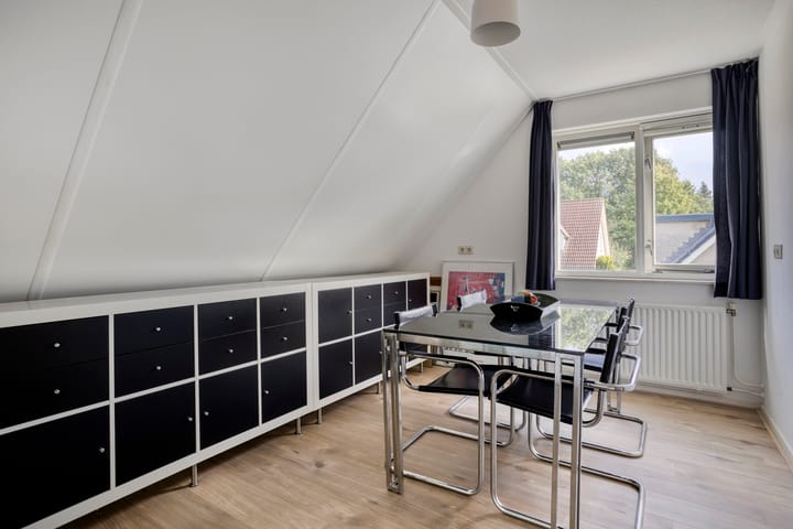 Photo 25 of Vanghout 21